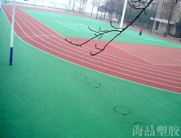 塑胶跑道对基础的要求